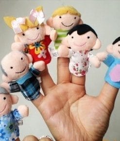 A set of 6 pieces of love each other, a family of fingers, a family of six early childhood puppet toys