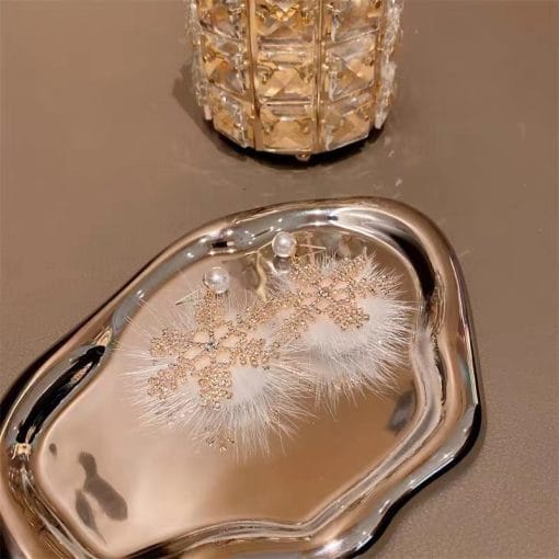 Christmas Zircon Pearl Exaggerated Snowflake Earrings - Image 4