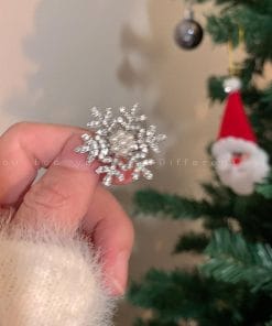 Cyrstal Snowflake Pearl Hair Clip Winter Girls Small Sweet Bobby Pins Women Fashion Retro Flower Hairside Headwear Accessories Hair Jewelry 16 d52794d1 1b5f 477b beaf 719fb83c8e31