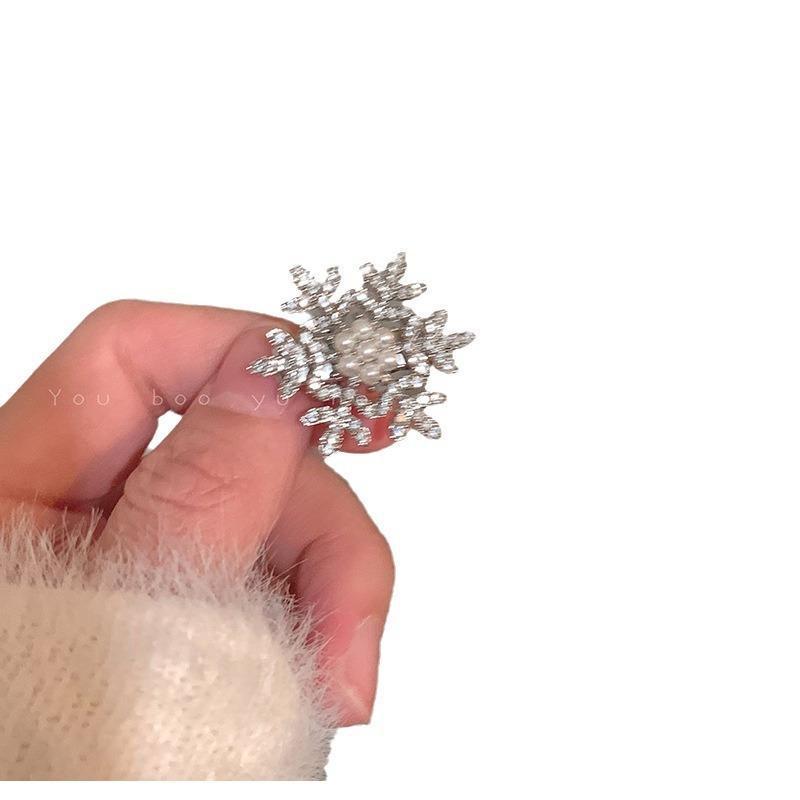 Cyrstal Snowflake Pearl Hair Clip Winter Girls Small Sweet Bobby Pins Women Fashion Retro Flower Hairside Headwear Accessories Hair Jewelry 5 Cyrstal Snowflake Pearl Hair Clip Winter Girls Small Sweet Bobby Pins Women Fashion Retro Flower Hairside Headwear Accessories Hair Jewelry - Image 3