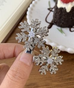 Cyrstal Snowflake Pearl Hair Clip Winter Girls Small Sweet Bobby Pins Women Fashion Retro Flower Hairside Headwear Accessories Hair Jewelry 19 f94a1aca ba33 4108 bcba 6ff253c66b00