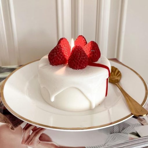 Strawberry Cake Bedroom Milk Flavor Aromatherapy Candle Gift Box - Image 3